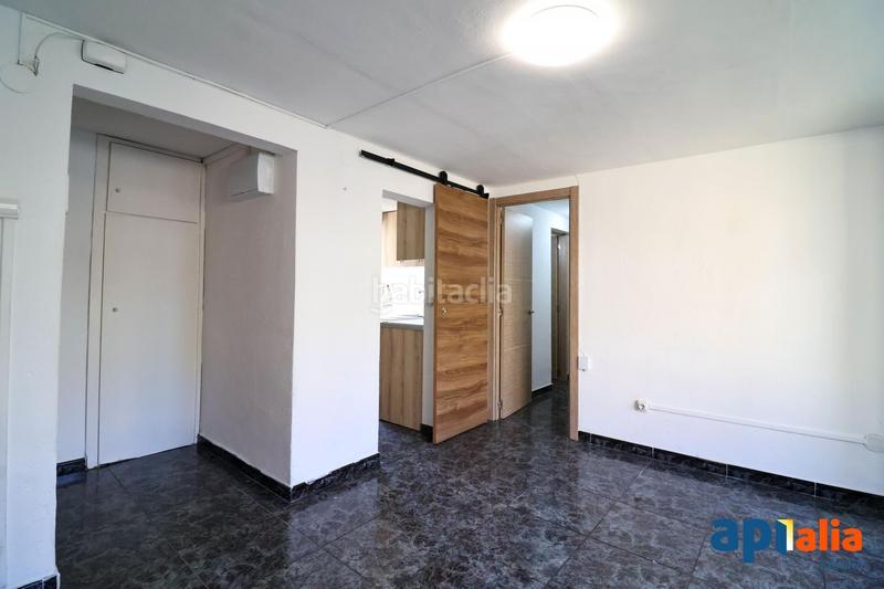 Foto fb9ca756-b734-4a52-8318-7bad527ff158. Flat with heating in Torre-romeu Sabadell