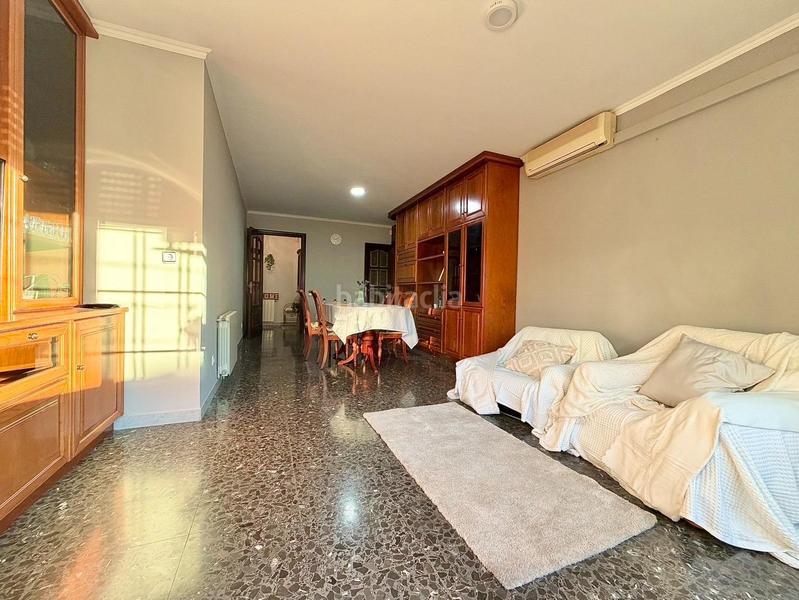 Foto 52fc2724-6f5b-4868-8c15-e6ea3842f5b7. Casa a schiera con parcheggio in Centre Sant Quirze del Vallès