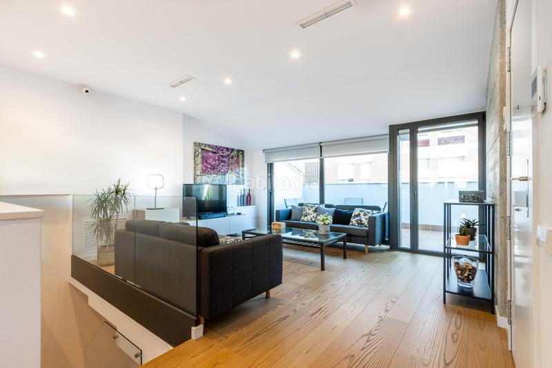 Foto 22d022bb-3145-4b04-816a-0e279d6efb9c. Attico con riscaldamento parcheggio in Centre Sabadell