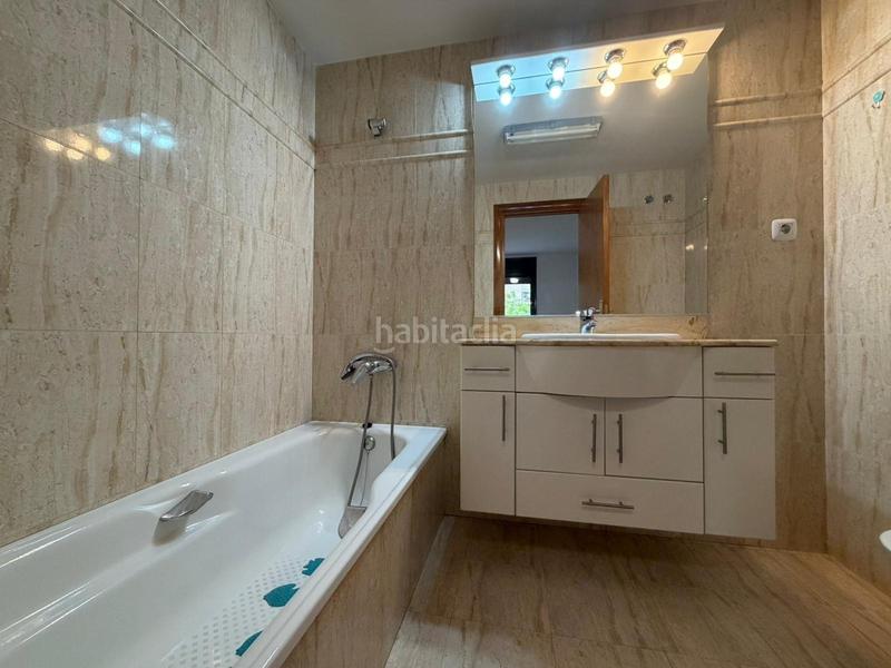 Foto 06141172-42be-46ce-a645-7ac407217962. Piso calidad mañero en el centro 3 habitaciones, 2 baños y terraza de 11 m2 en Sabadell