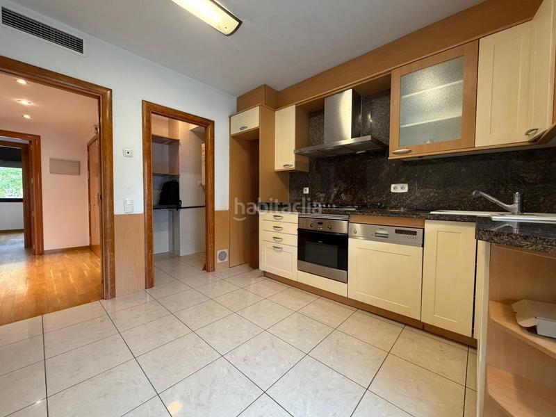 Foto 16543a26-8b1f-4bb2-b2fa-2c6213985637. Piso calidad mañero en el centro 3 habitaciones, 2 baños y terraza de 11 m2 en Sabadell