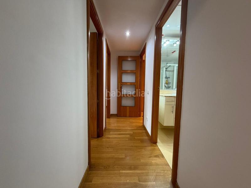 Foto 1dc22483-692b-4e9c-9630-25736420cdf1. Piso calidad mañero en el centro 3 habitaciones, 2 baños y terraza de 11 m2 en Sabadell