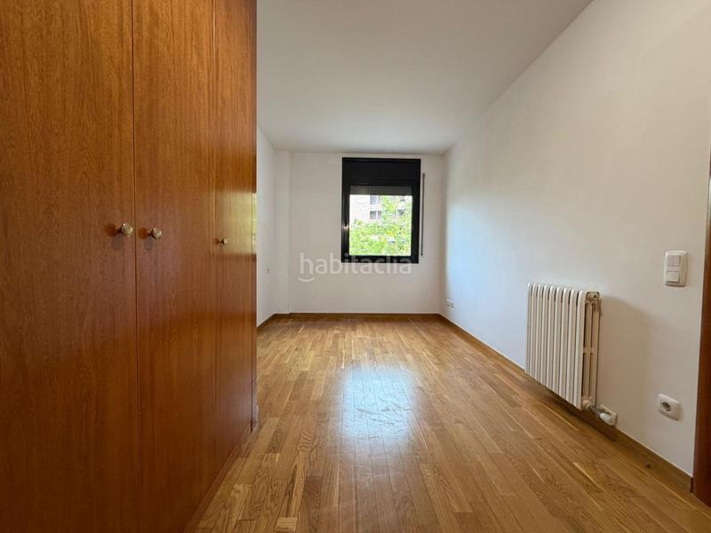 Foto 41b56deb-ced7-4dcb-a9ff-0364b2a3ea7c. Piso calidad mañero en el centro 3 habitaciones, 2 baños y terraza de 11 m2 en Sabadell