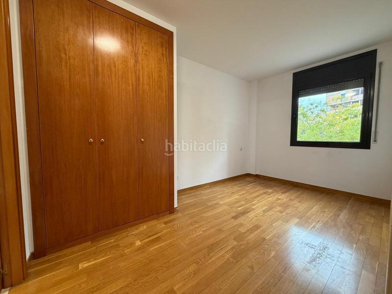 Foto ab5db3c2-0011-45f9-9db2-a0b38309459f. Piso calidad mañero en el centro 3 habitaciones, 2 baños y terraza de 11 m2 en Sabadell