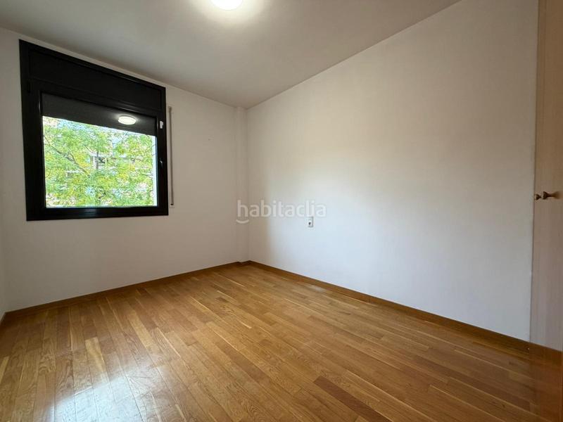 Foto d5df7aab-1e13-48a7-8460-4679de2f5d09. Piso calidad mañero en el centro 3 habitaciones, 2 baños y terraza de 11 m2 en Sabadell