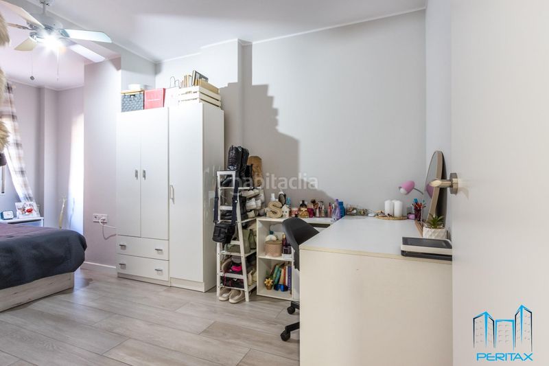 Foto 180bc2e1-5c9c-4c07-b11c-1f18a6ceab5e. Duplex avec chauffage dans Eixample Sabadell