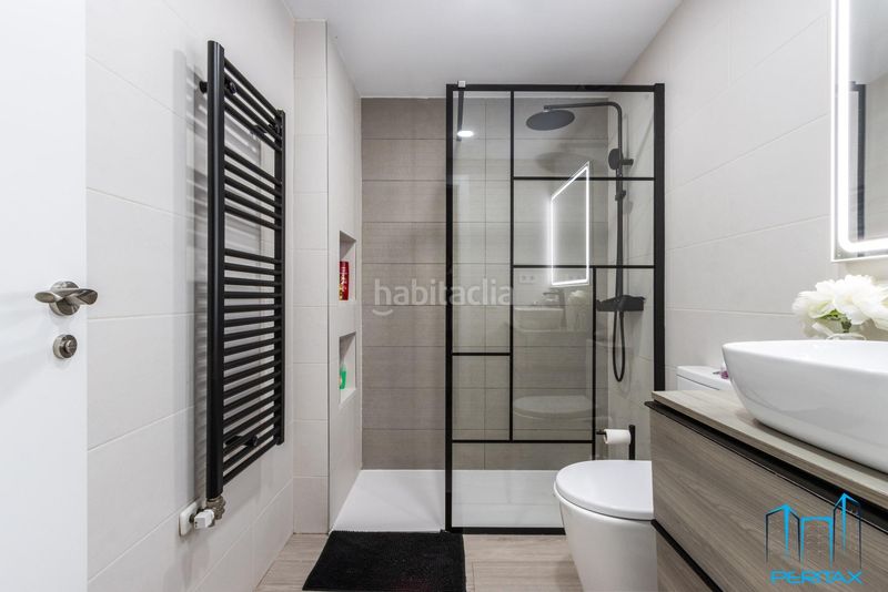 Foto 3d5f5b86-6697-4923-95b6-58dc9569ee52. Duplex avec chauffage dans Eixample Sabadell