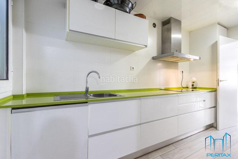 Foto d8342595-5b7c-4e38-a578-dd91b86164ee. Duplex avec chauffage dans Eixample Sabadell