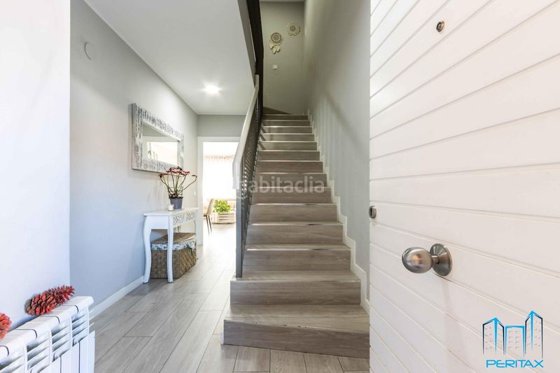 Foto f7148850-2d5c-4f97-9012-336fbaafbbc5. Duplex avec chauffage dans Eixample Sabadell
