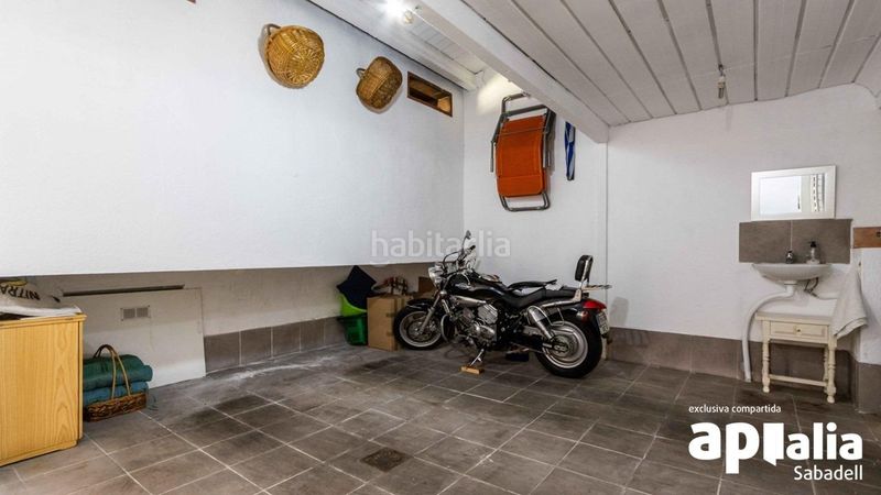 Foto e3ca1523-e05a-4a3d-89fb-7a8390c5685d. Casa adossada amb aparcament a Les Arenes - La Grípia - Can Montllor Terrassa