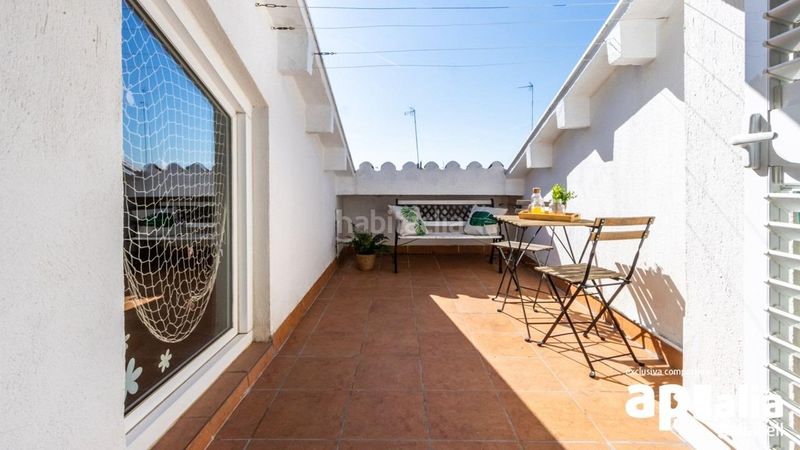 Foto f1d48519-cf46-4c0f-99d1-b63a811c9642. Casa adossada amb aparcament a Les Arenes - La Grípia - Can Montllor Terrassa