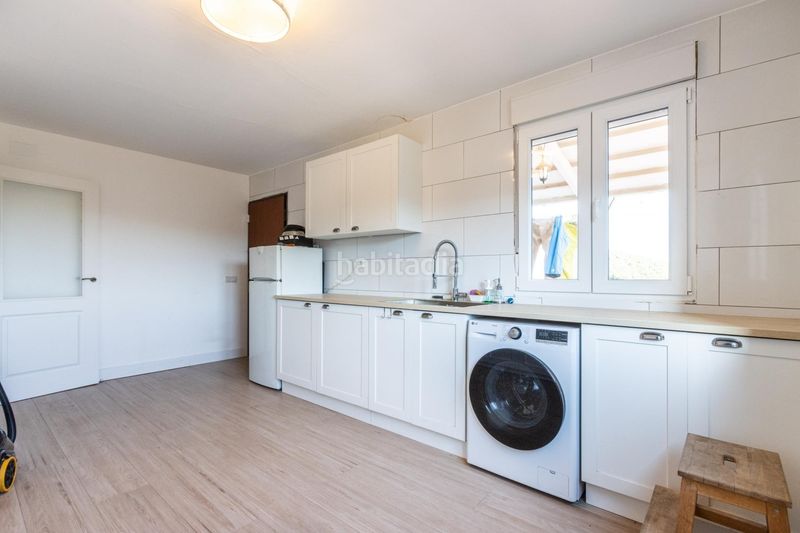 Foto 1fb0f6a5-5749-4b43-bcc1-c2c7880d4c90. Masia amb aparcament a Sentmenat