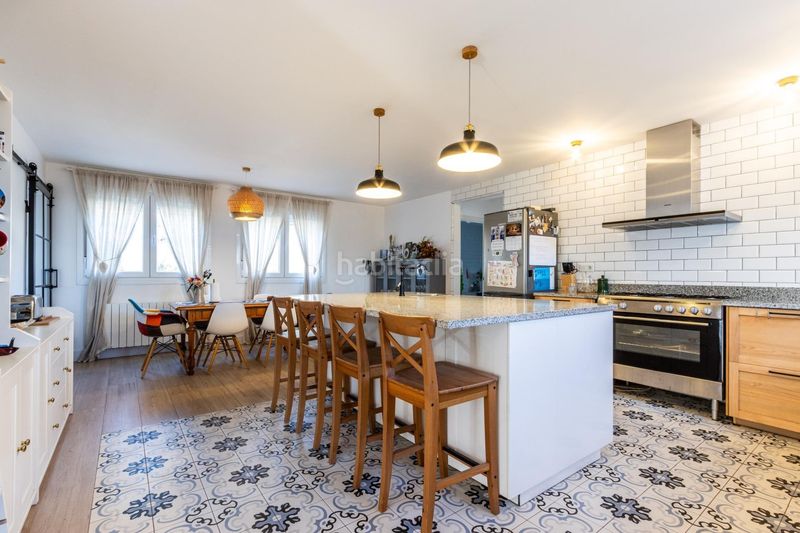 Foto 7a4c2b60-6d7e-4988-88aa-6105123a936e. Masia amb aparcament a Sentmenat