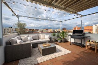 Piso  Calle de calvet d'estrella. Piso con espectacular terraza privada de 30 m2 en eixample