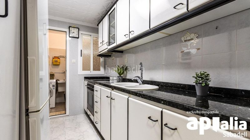 Foto a7af5bc5-872f-46c1-8e40-5fb2c2afa0f1. Planta baja  impecable en Can Rull, sin barreras, 3 habitaciones y entorno residencial tranquilo en Sabadell