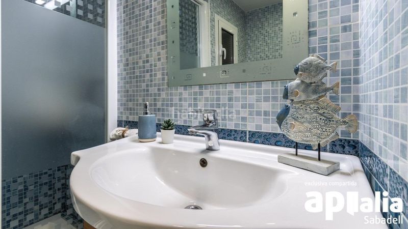 Foto d3350a53-fe4c-4293-8695-48bb8efca451. Planta baja  impecable en Can Rull, sin barreras, 3 habitaciones y entorno residencial tranquilo en Sabadell