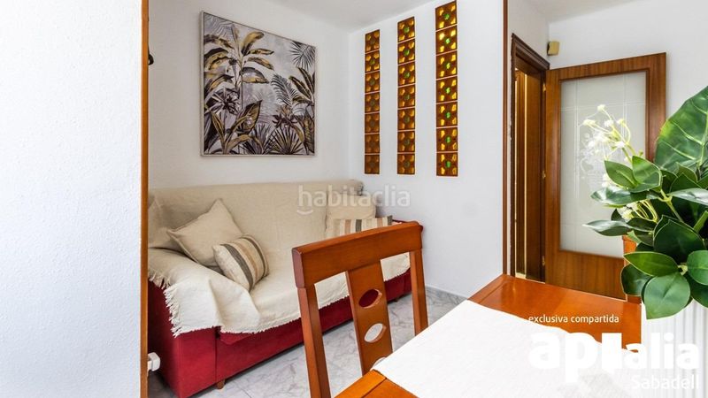 Foto deb3c0ef-e856-4618-ac74-88cb2b6a3a01. Planta baja  impecable en Can Rull, sin barreras, 3 habitaciones y entorno residencial tranquilo en Sabadell