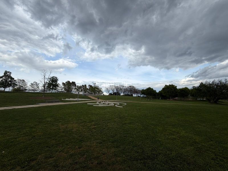 Foto 1f53bb47-f6e6-4c4a-b5aa-708e0e69a422. Planta baja exclusiva planta baja con terraza, 3 habitaciones y pk frente al parque de Can Gambús en Sabadell