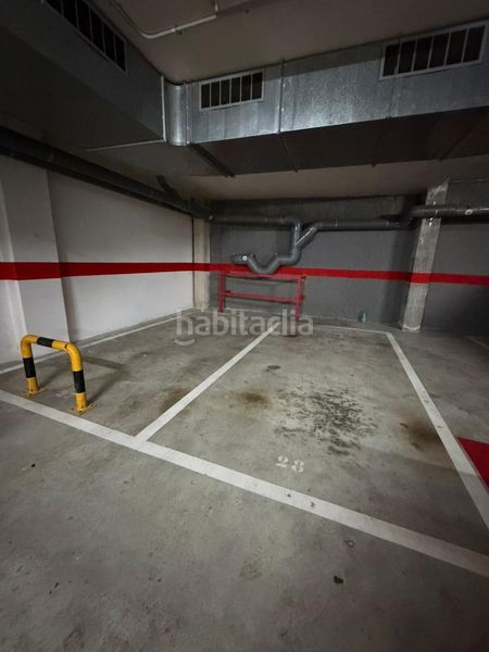 Foto 217f69e0-4c24-4909-b51d-a49806ffe7f7. Planta baja exclusiva planta baja con terraza, 3 habitaciones y pk frente al parque de Can Gambús en Sabadell