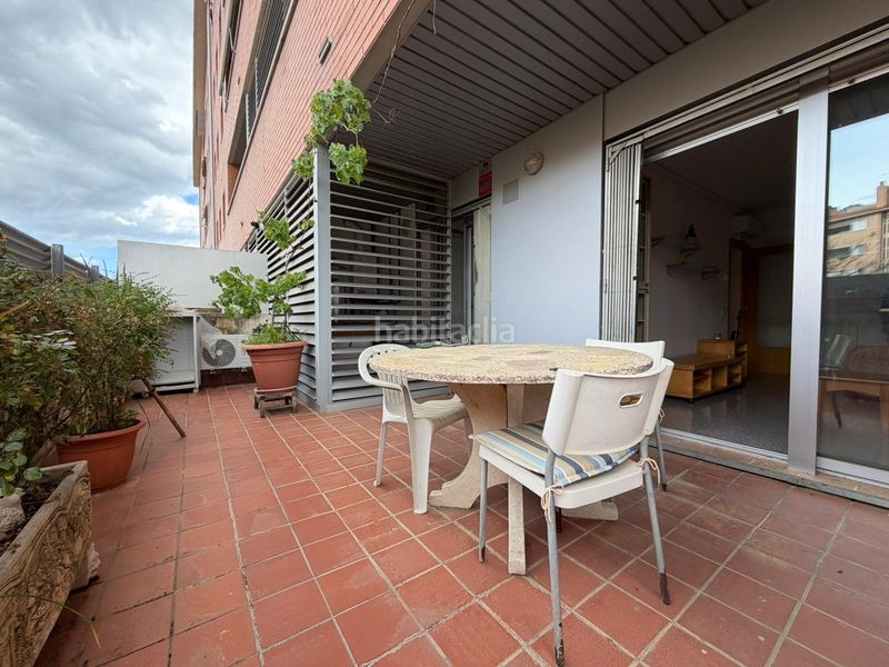 Foto f6e33205-bd33-4a22-9017-f21eb9d72661. Planta baja exclusiva planta baja con terraza, 3 habitaciones y pk frente al parque de Can Gambús en Sabadell
