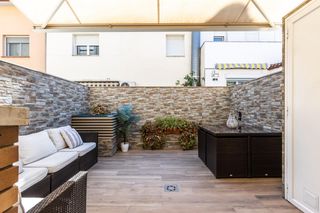 Haus in Creu Alta. Casa impecable con garaje para dos coches, gran sótano y soláriu