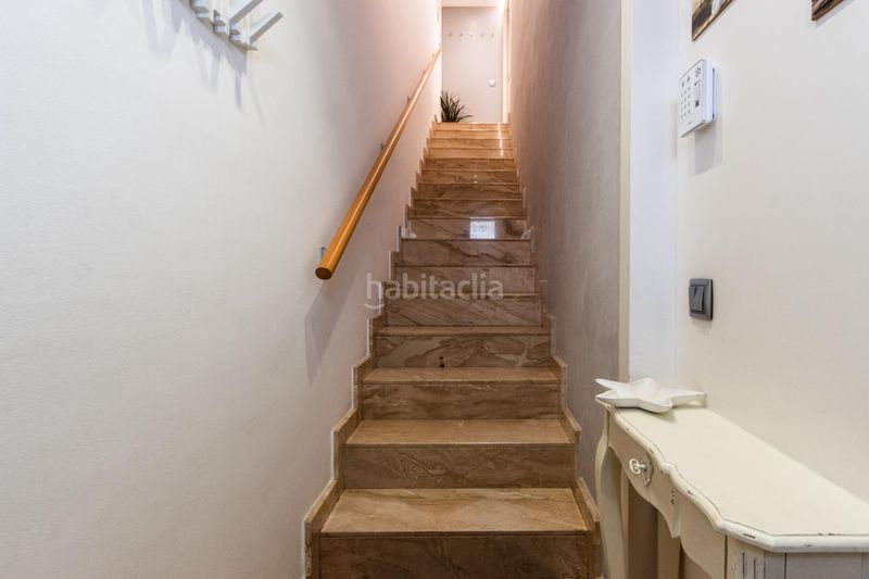 Foto 0112040c-cd9d-4c5e-ac27-c2f33819a465. Casa amb calefacció aparcament a Creu Alta Sabadell