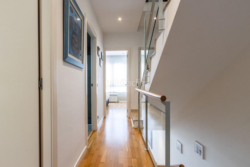 Foto 122baacb-db40-400e-8da2-73f63a5fed6e. Casa amb calefacció aparcament a Creu Alta Sabadell