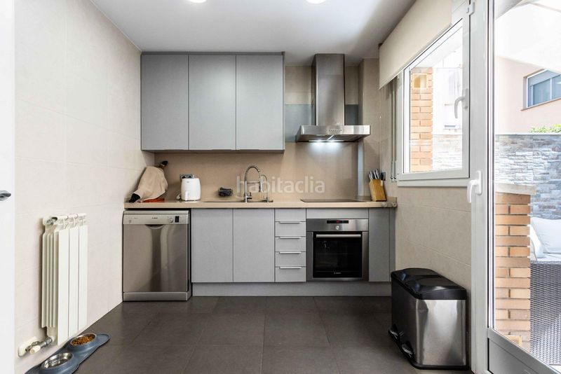 Foto 124d53c8-36ed-4818-9a13-7e7f739180ac. Casa amb calefacció aparcament a Creu Alta Sabadell