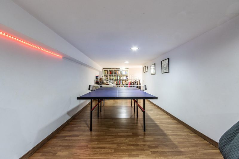 Foto 1e64bfcb-bc79-4319-ba18-3ec1d4518a04. Casa amb calefacció aparcament a Creu Alta Sabadell