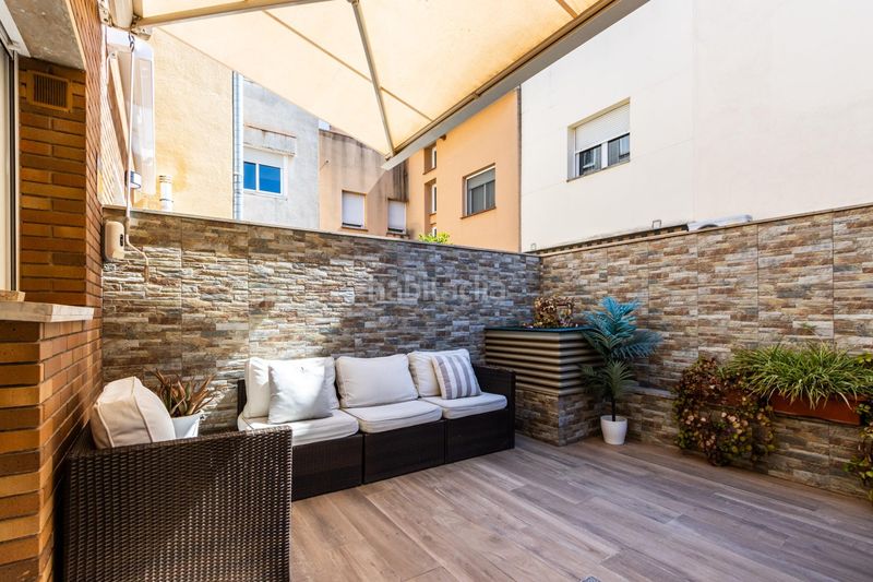 Foto 4d4b57c7-f609-4f77-a8a4-c034bd5d4726. Casa amb calefacció aparcament a Creu Alta Sabadell