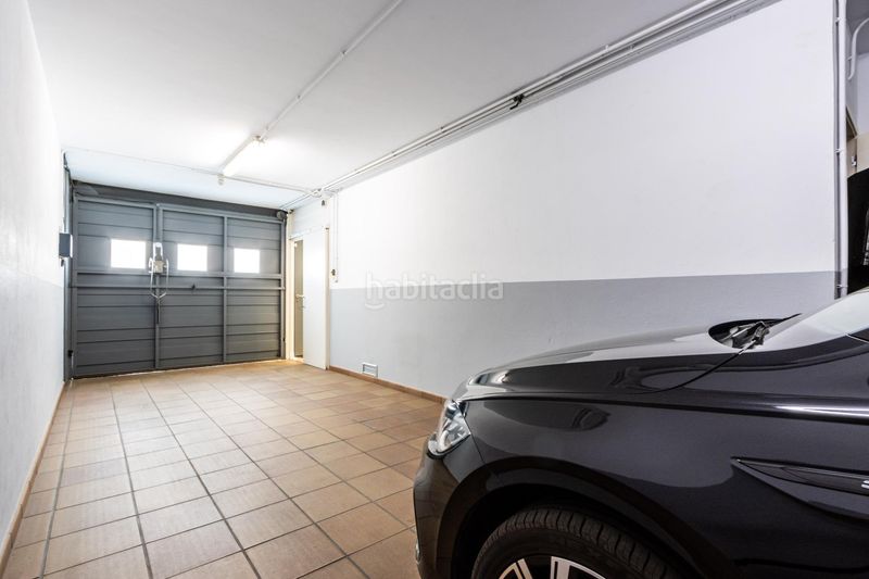 Foto b73ec429-4007-4562-acda-fabbb8ceb713. Casa amb calefacció aparcament a Creu Alta Sabadell