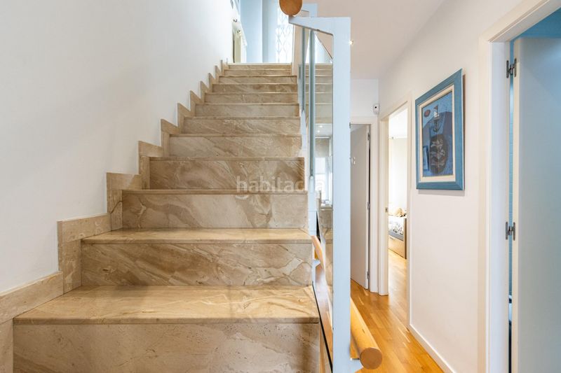 Foto b8d1f18d-c8bc-4442-936f-2d3ad6cd9a24. Casa amb calefacció aparcament a Creu Alta Sabadell