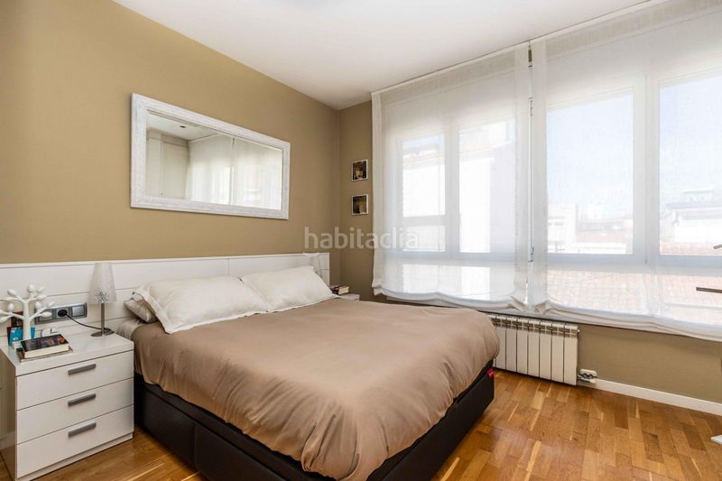 Foto e827f4a3-abd8-4bab-872f-82d1d31e6224. Casa amb calefacció aparcament a Creu Alta Sabadell