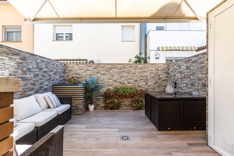 Foto ebd3a778-8d55-459d-ae2b-30efd6aa9019. Casa amb calefacció aparcament a Creu Alta Sabadell