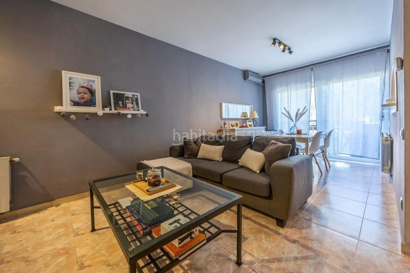 Foto e5ac7eb1-8700-49ef-bf8f-e0dc43ea8901. Casa adossada amb aparcament a Serra d'en Camaró Sabadell