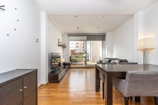 Maison jumelée à Gràcia. Exclusiva vivienda con ascensor, terrazas y espacios únicos en g