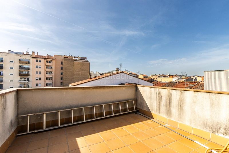 Foto 3dc7c218-c565-4cbb-9aaa-df1eee822a45. Casa amb aparcament a Gràcia Sabadell