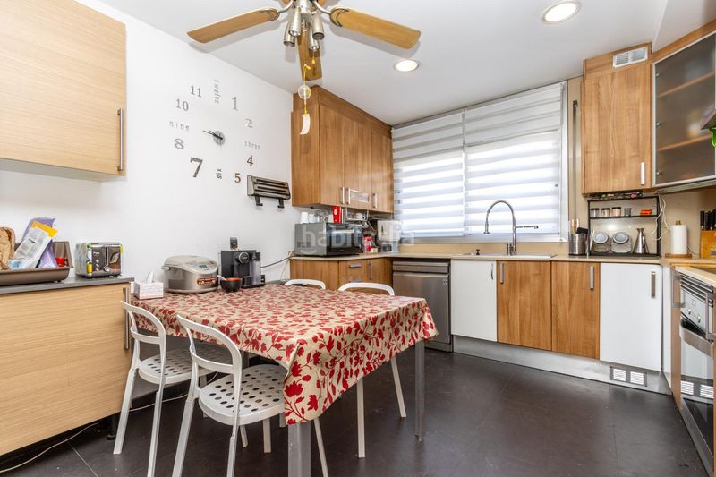 Foto 7fdfb6ac-b9f1-46c8-a9aa-ab342ffd1148. Casa amb aparcament a Gràcia Sabadell