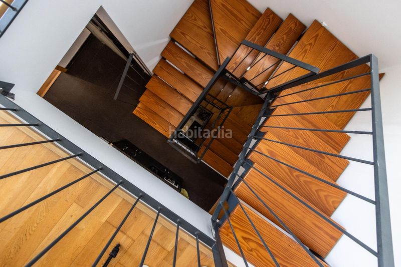 Foto 9b1c4b98-5167-45fa-8c49-27548a8c06d4. Casa amb aparcament a Gràcia Sabadell