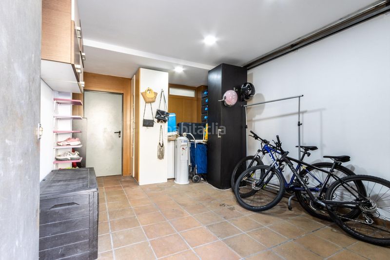 Foto afd798c3-a014-45f7-91b0-9e034e7fd1ad. Casa amb aparcament a Gràcia Sabadell