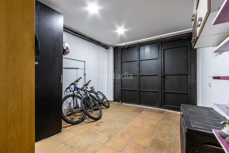 Foto c3a63943-c7b6-44fe-9f5b-17d3e8095666. Casa amb aparcament a Gràcia Sabadell