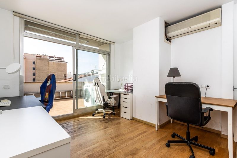 Foto c3d975cc-1a29-4781-b84e-cc0b80daa30c. Casa amb aparcament a Gràcia Sabadell