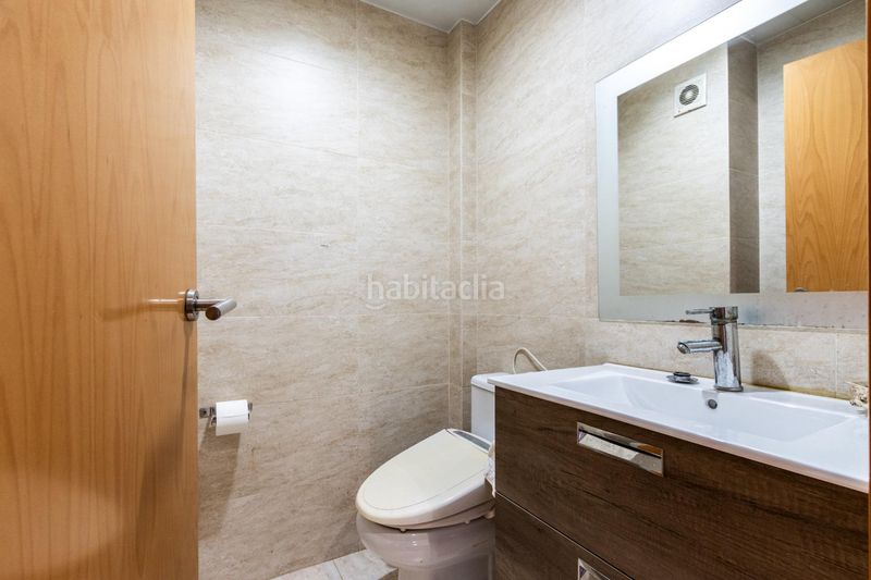 Foto dba2a4d0-ae8d-4f84-90bf-ceb3ac9dcd61. Casa amb aparcament a Gràcia Sabadell