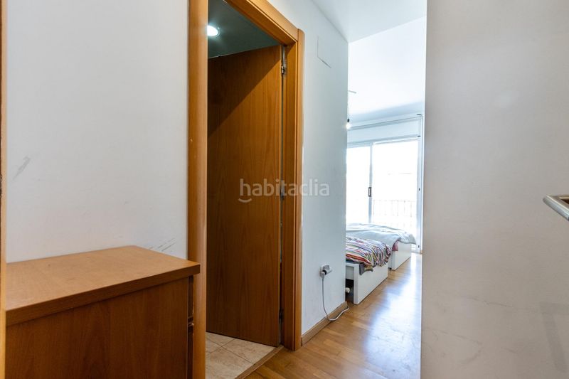 Foto ed4d85ad-d400-4cdc-b76d-6d3973f4ad8c. Casa amb aparcament a Gràcia Sabadell