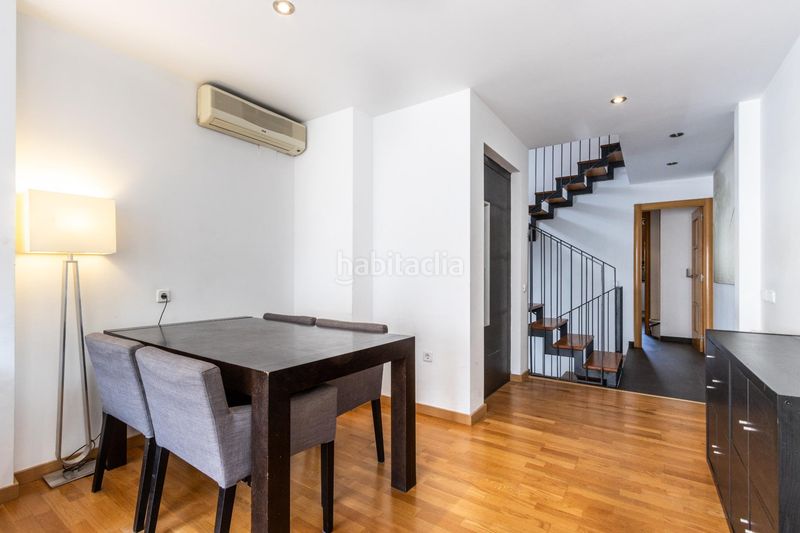 Foto fa72dcc2-2193-4ef7-952b-2160cee31404. Casa amb aparcament a Gràcia Sabadell