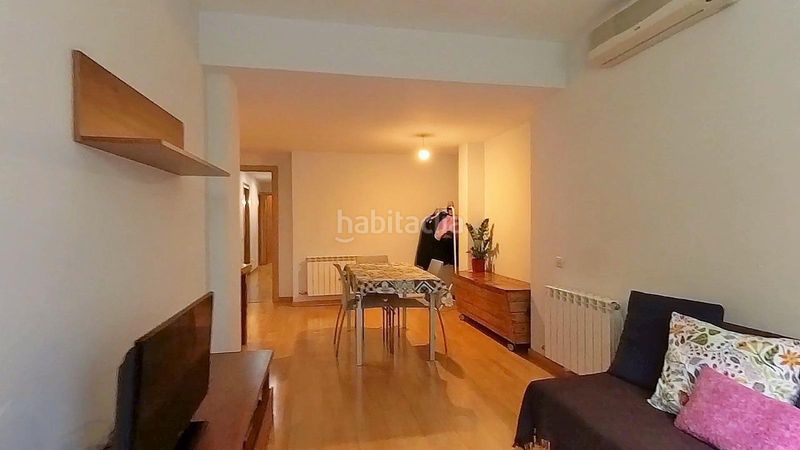 Foto cc0f71f0-19aa-4f6b-bbef-8c8477e33580. Planta baixa amb aparcament a Centre Sabadell