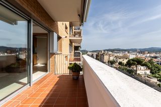 Pis  Carretera de barcelona. Horizonte, luz y vida con vistas que enamoran en cerdanyola. 3 h