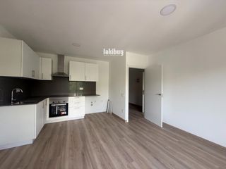 Flat  Agusti ros. Piso renovado de 2 habitaciones