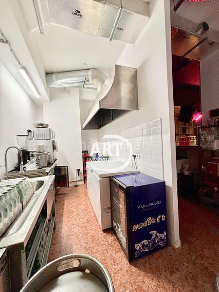 Foto 0a41d188-c521-4057-a0b4-937fa099fac8. Traspàs local comercial a Russafa Valencia