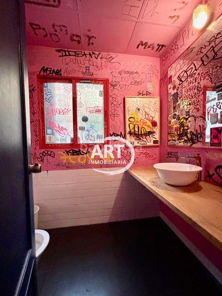 Foto be682f43-6187-4514-a201-56ddf23fcbaa. Traspàs local comercial a Russafa Valencia